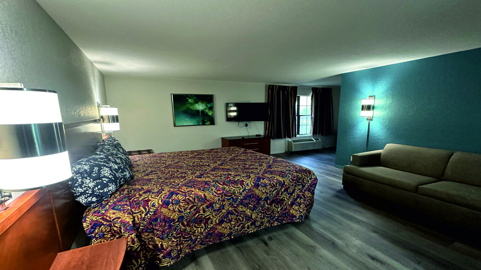 Attractive Room With King Bed  Attractive Room With King Bed